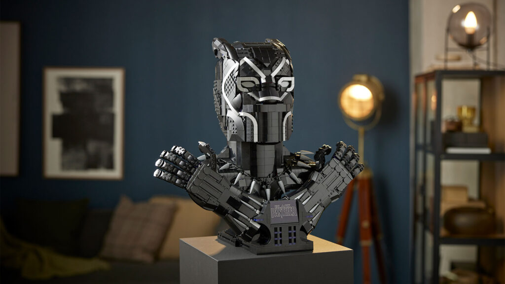 LEGO Marvel Black Panther (76215) Set