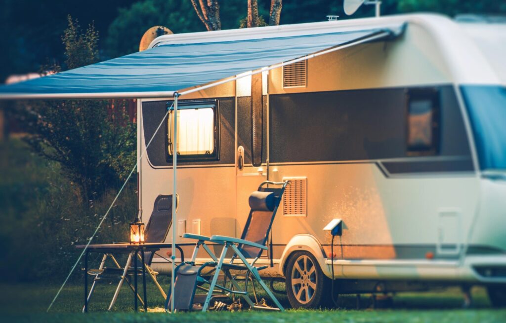 Small Motorhomes For Sale: 3 Tips For Finding Your Best Option
