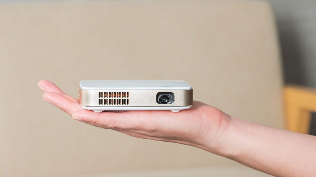 inaday’s Tairona Pocket Size Projector