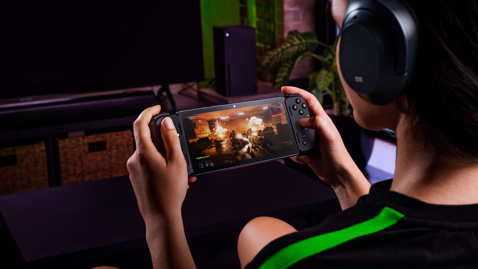 Razer Edge 5G Android Handheld Gaming Device Lets You Game Anywhere. No
