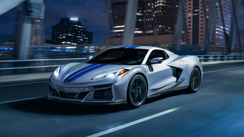 2024 Chevrolet Corvette E-Ray Sports Car