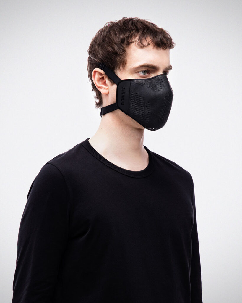 Airinum Air Mask Keeps Viruses And Pollutants Out When You Are Working