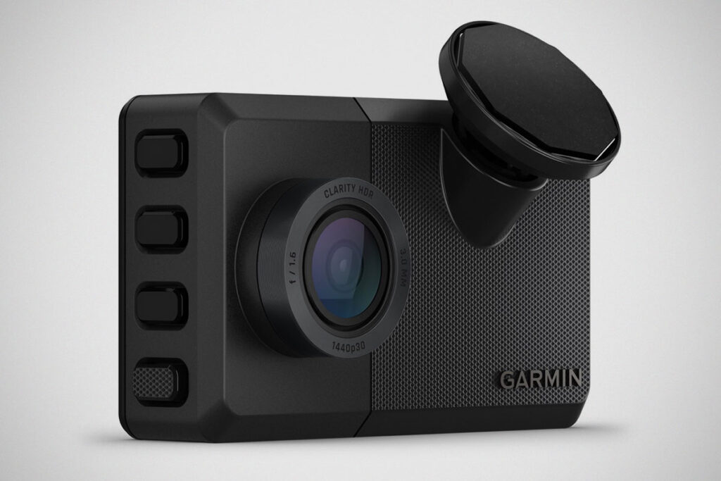 Garmin Dash Cam Live Always-connected LTE Dash Cam