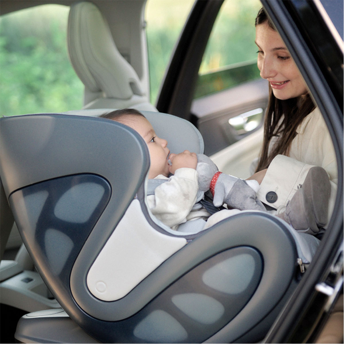 This Hightech Child Seat Claims To Be The World’s Safest Car Seat