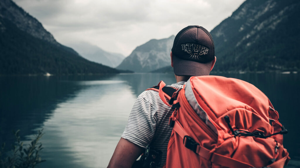 8 Must-Try Travel Experiences To Add To Your Bucket List