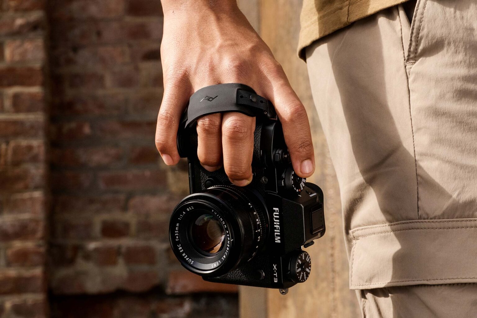 Micro Clutch By Peak Design Lets You Hold Your Mirrorless Camera With