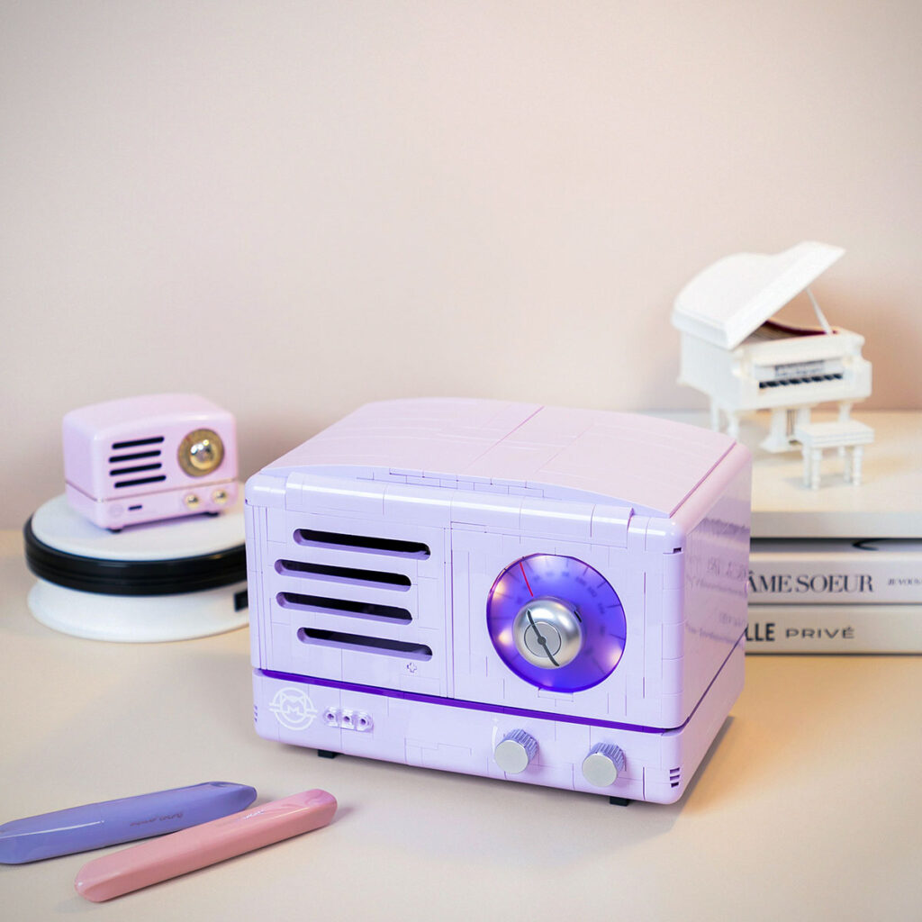 Retro “Elvis” Bluetooth Speaker Gets A Scale-up, Brick-built Building ...