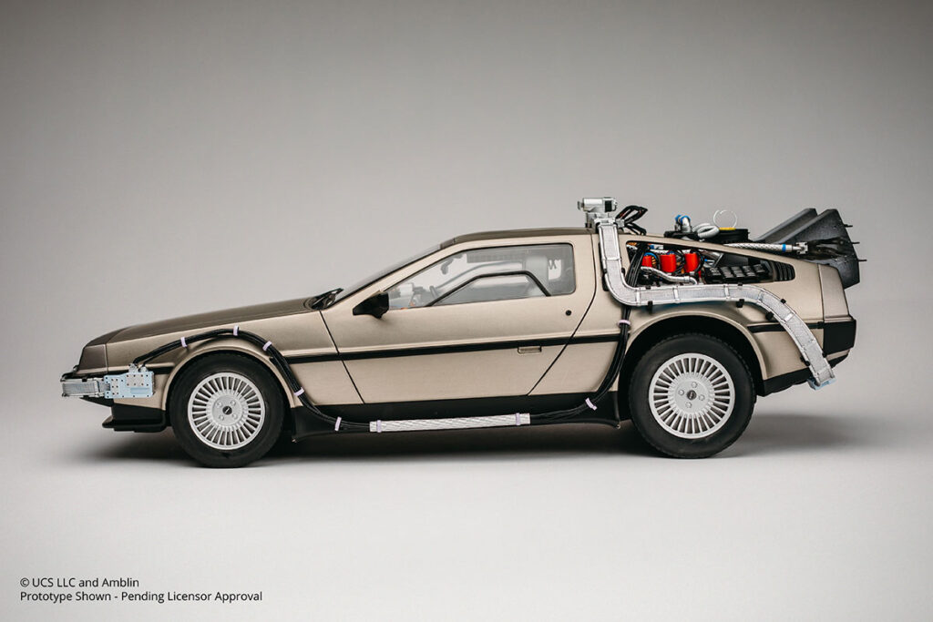 TOMY 1/10 Back to the Future DeLorean Time Machine