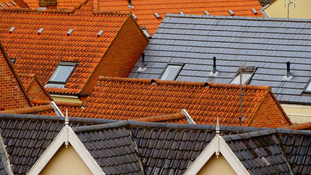 Ultimate Guide to Choosing the Right Roofing Material