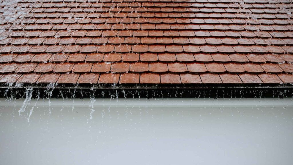 9 Insider Strategies For A Crown-Worthy Roof