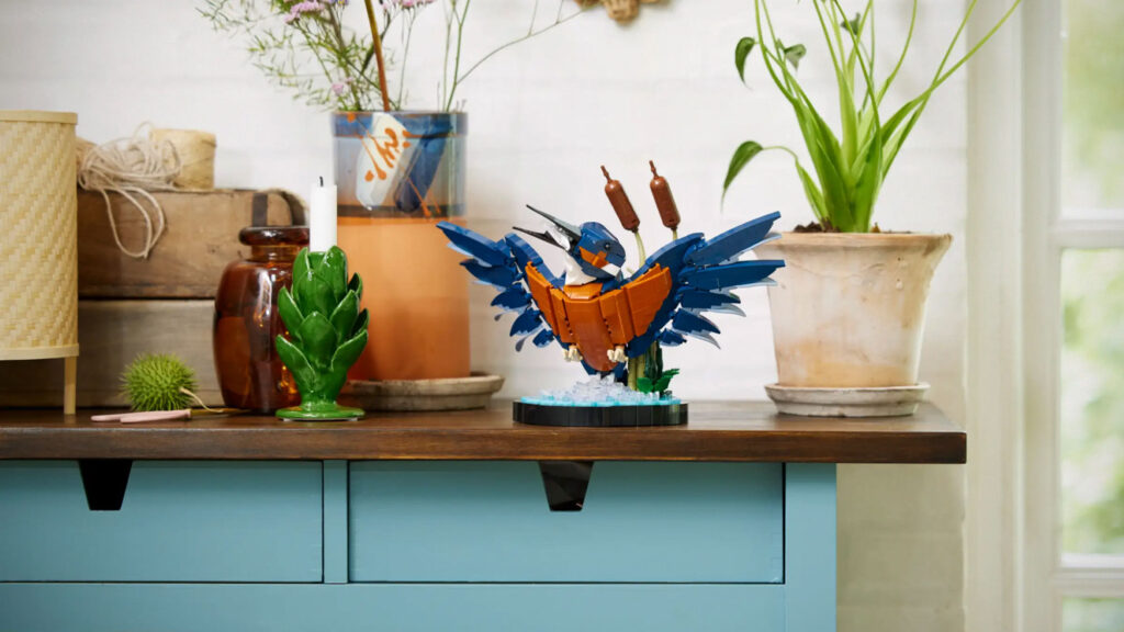 LEGO Icons Kingfisher Bird (10331) Building Set