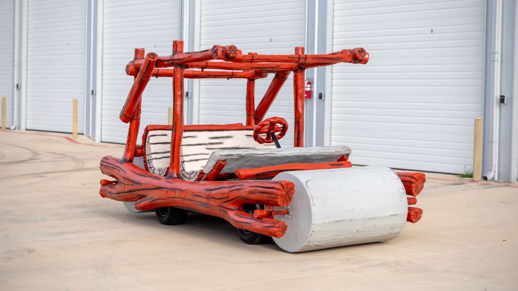 2015 Flintstones Flintmobile Golf Cart at Mecum Auctions