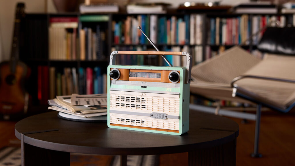 LEGO Icons Retro Radio (10334) Set