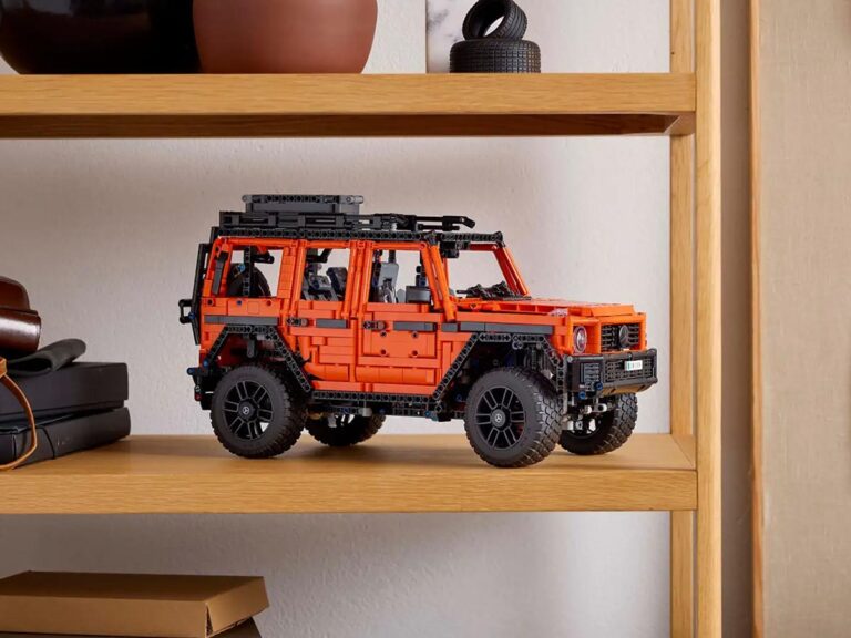 LEGO Technic G 500 PROFESSIONAL Line (42177): LEGO Technic And G-Class ...