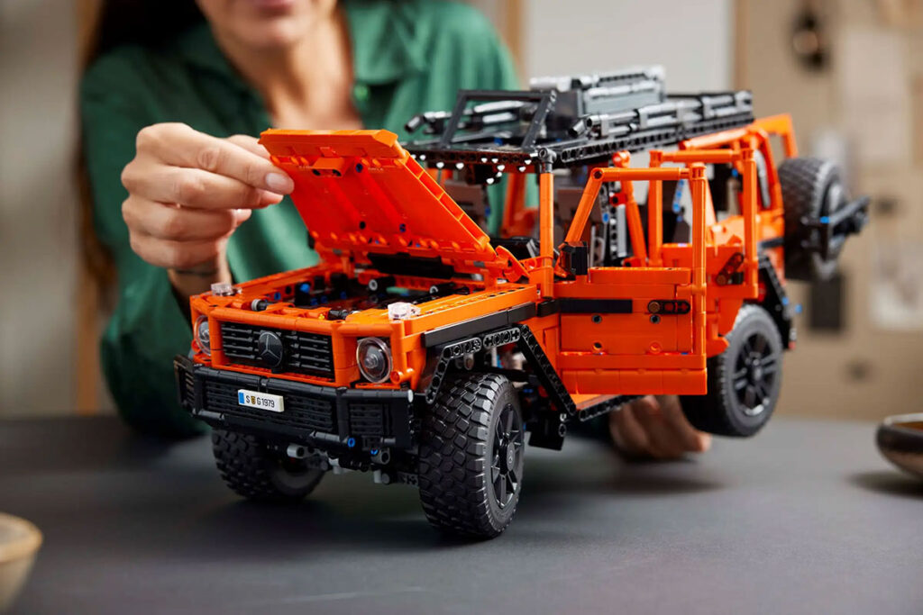 LEGO Technic G 500 PROFESSIONAL Line (42177): LEGO Technic And G-Class ...