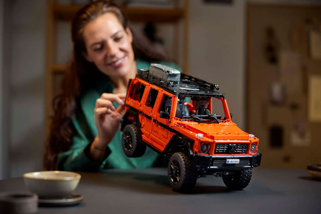 LEGO Technic G 500 PROFESSIONAL Line (42177): LEGO Technic And G-Class ...