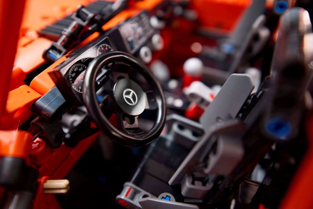 LEGO Technic G 500 PROFESSIONAL Line (42177): LEGO Technic And G-Class ...