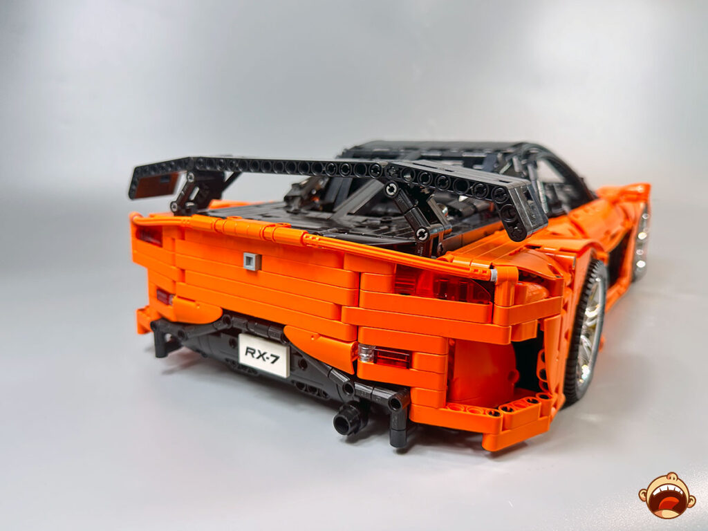 CaDA 1:8 Mazada RX-7 Is As Accurate As A Technic-style Widebody RX-7 ...