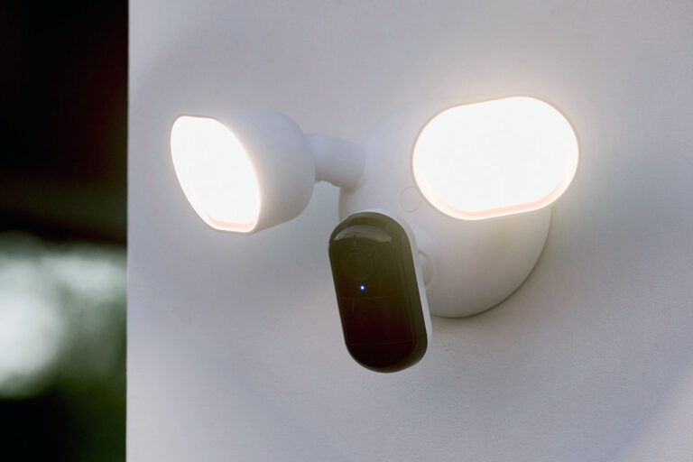 Arlo Wired Floodlight Security Camera And Light Scare The Hell Out Of