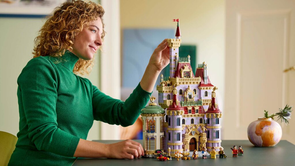 LEGO Disney Beauty and the Beast Castle (43263)