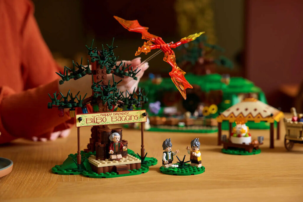 LEGO Icons The Lord of the Rings: The Shire (10354)