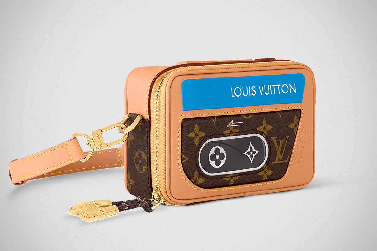 大人気♪【LOUIS VUITTON】プレイヤー・ウェアラブル ウォレット Music Player Wearable Wallet Monogram Other - Men - Small