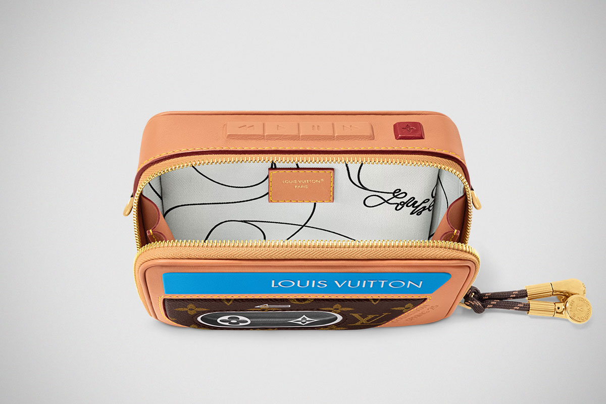 Louis Vuitton Baladeur Wearable Wallet