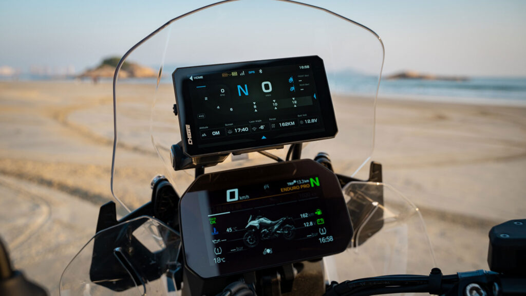 CHIGEE AIO-6 Smart Display for Motorcycle