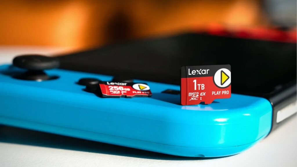 Lexar PLAY PRO microSDXC Express Card