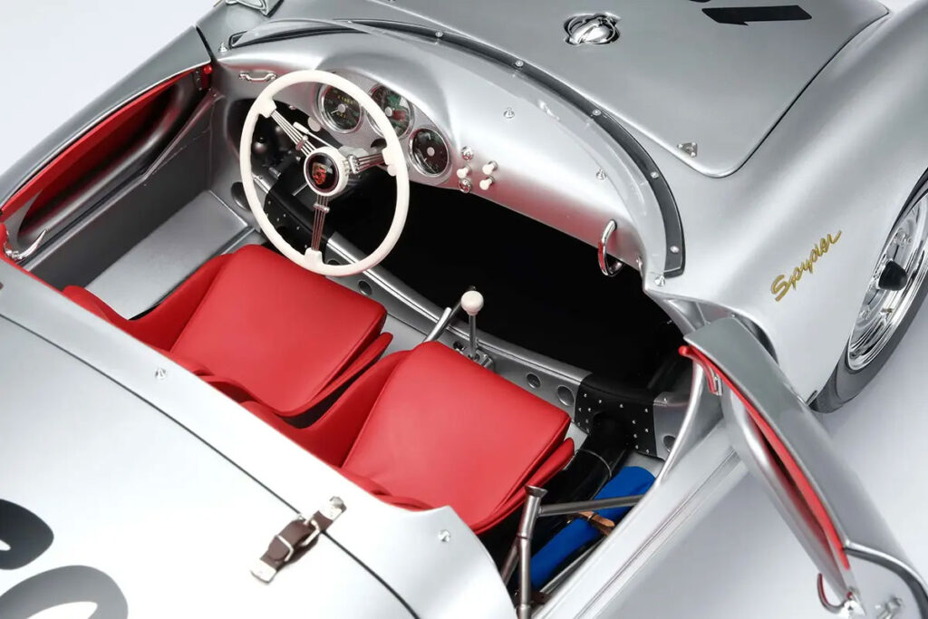 Porsche 550 RS Spyder Little Bastard (1955) James Dean Figure Edition
