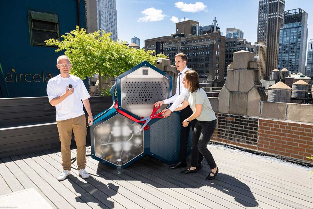 Aircela Machine Turns Air Into Usable Gasoline