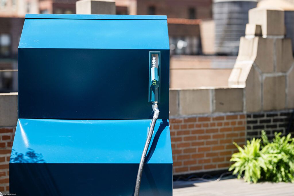 Aircela Machine Turns Air Into Usable Gasoline