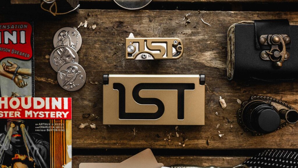 The WESN x 1st Puzzle Box & Microblade