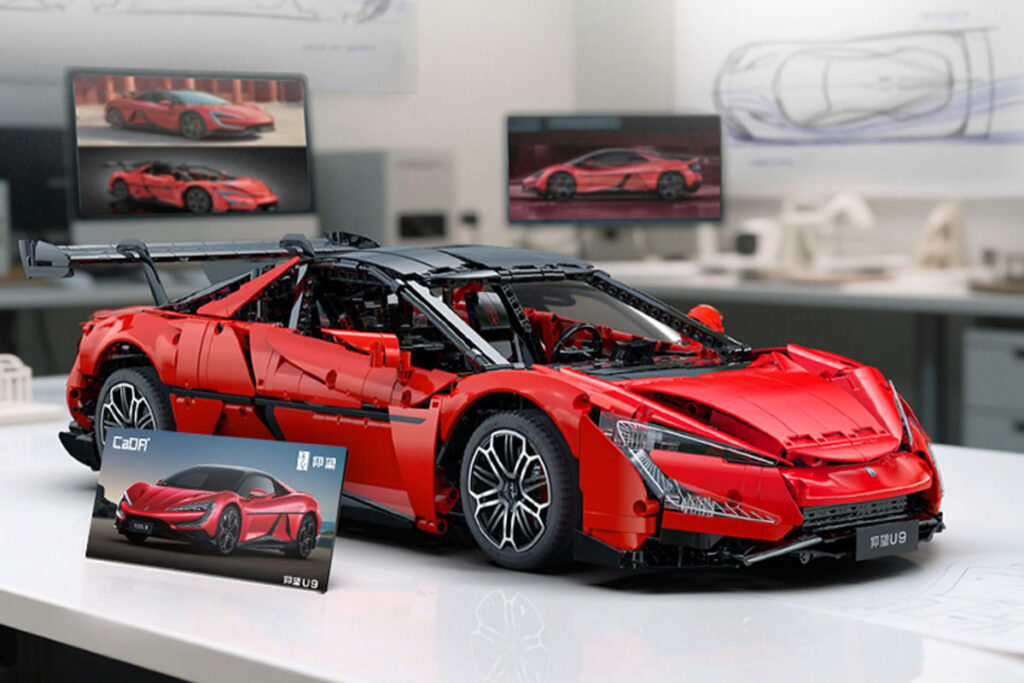 CaDA 1:8 Scale Yangwang U9 Building Set