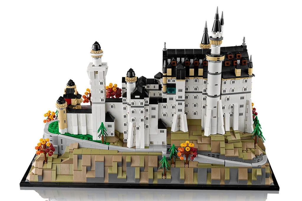 LEGO Architecture Neuschwanstein Castle (21063)