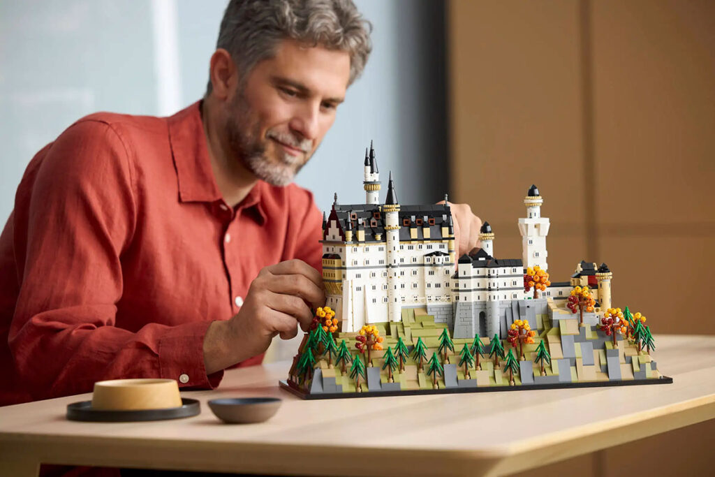 LEGO Architecture Neuschwanstein Castle (21063)