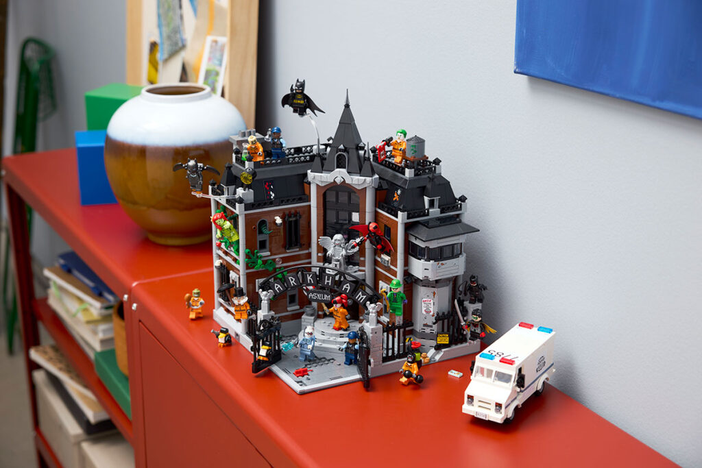 LEGO Batman Arkham Asylum (76300) Set