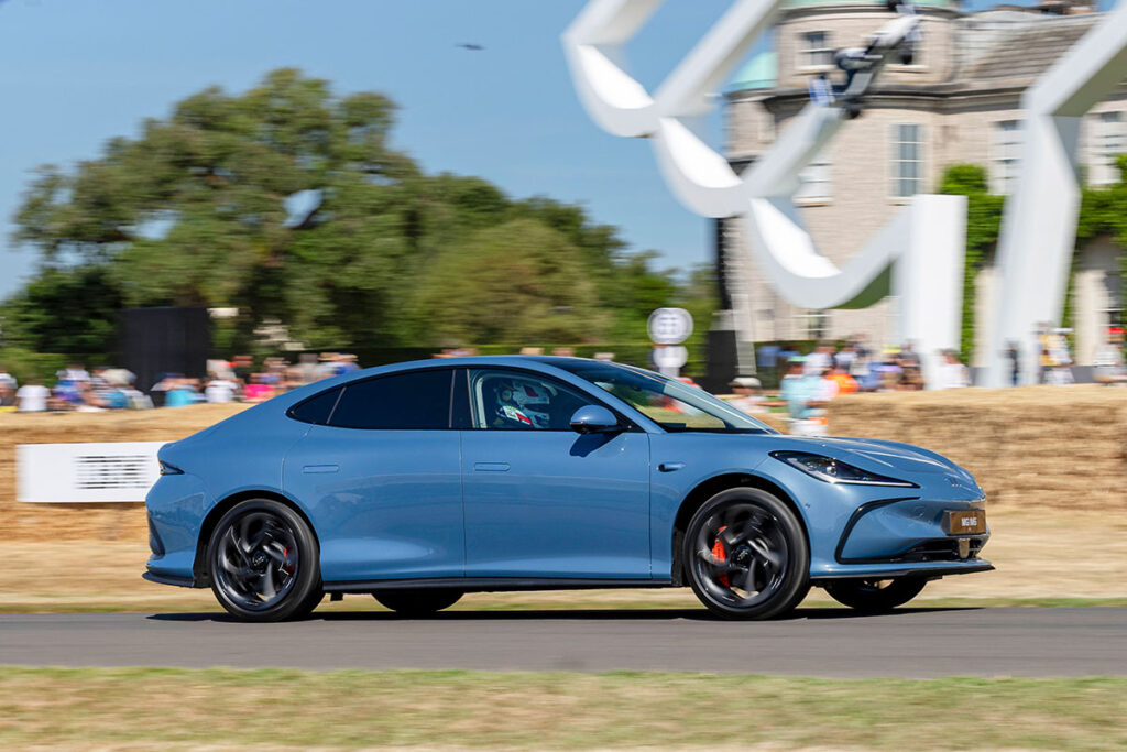 MG IM5 and MG IM6 Electric Vehicles