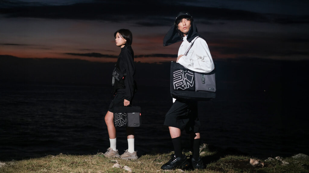 SKINARMA JAGER Carry Collection