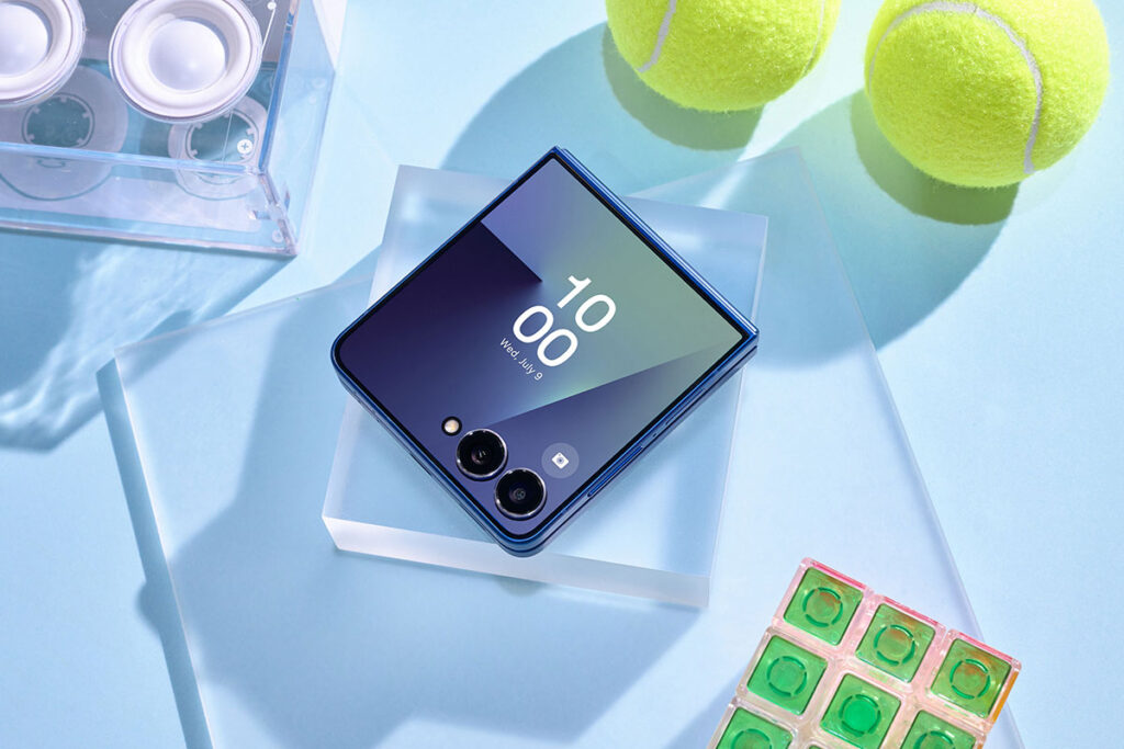 Samsung Galaxy Z Flip7 Smartphone