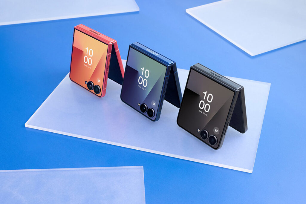 Samsung Galaxy Z Flip7 Smartphone