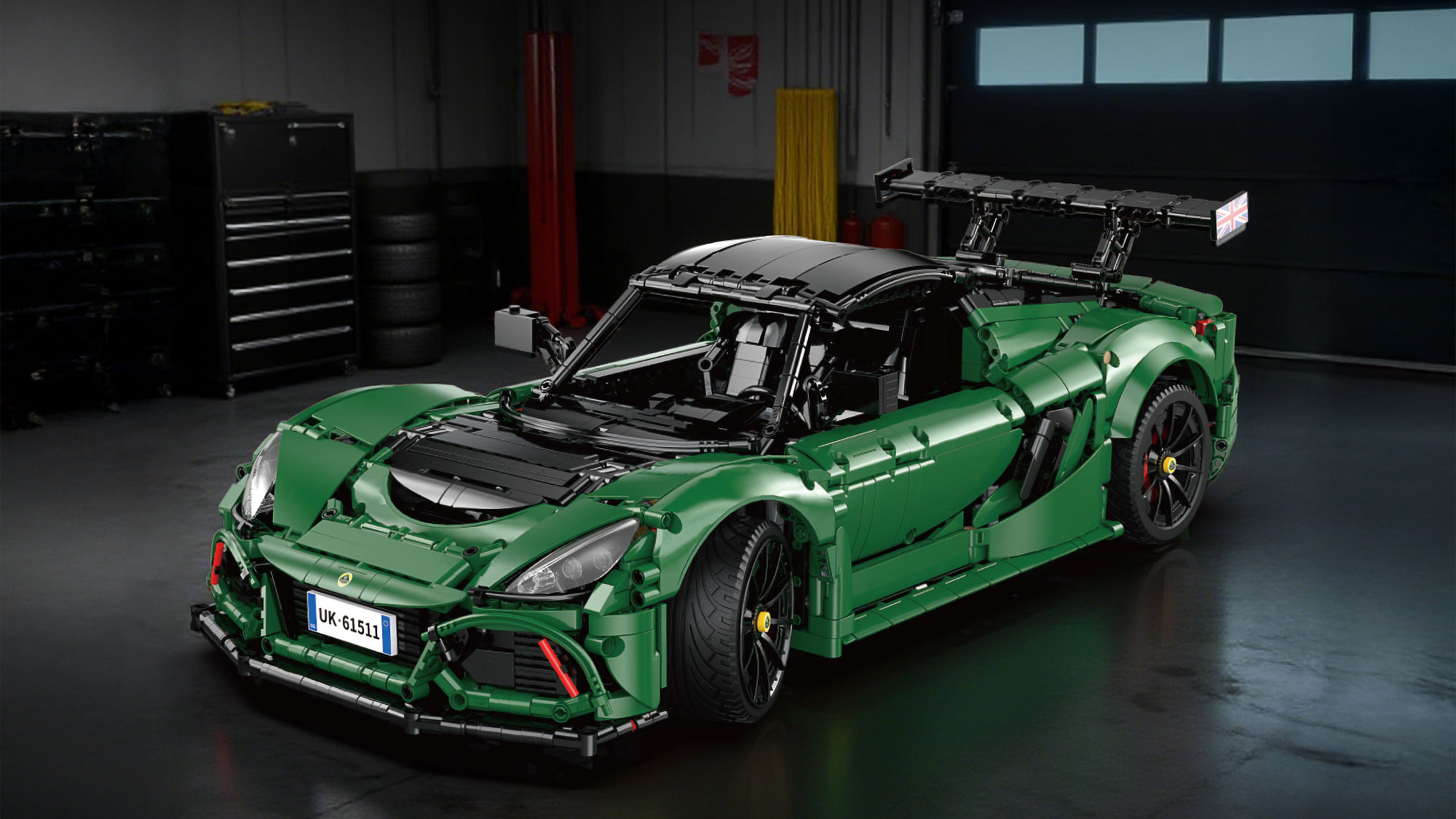 CaDA 1:8 Scale Lotus Exige Cup 430 (C61511)