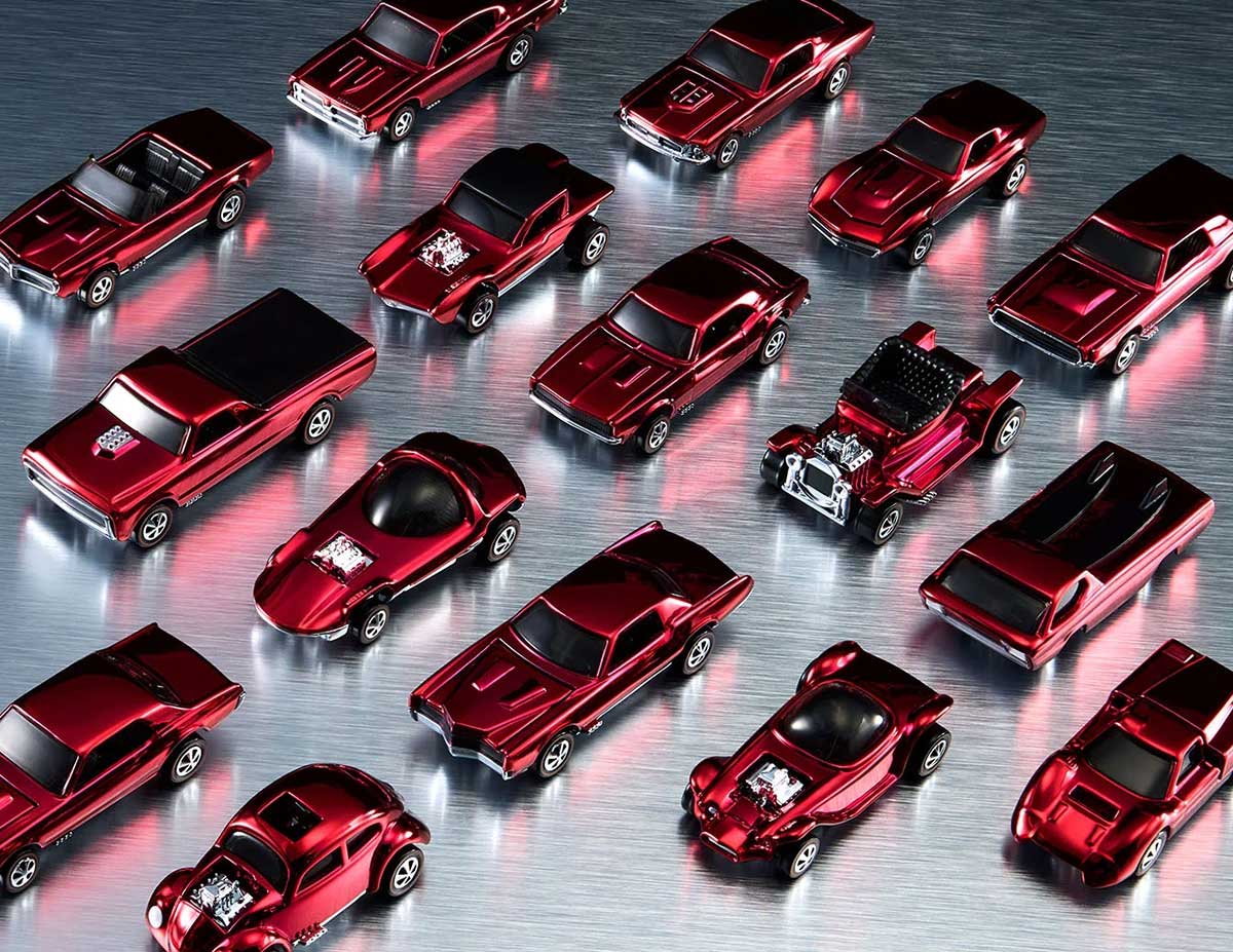 Mattel 80th Anniversary Hot Wheels Original 16 Rally Case Set