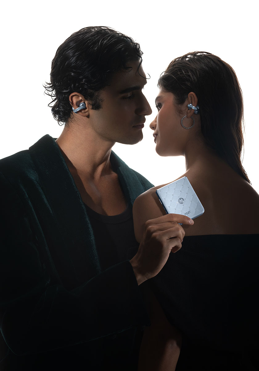 Motorola x Swarovski The Brilliant Collection