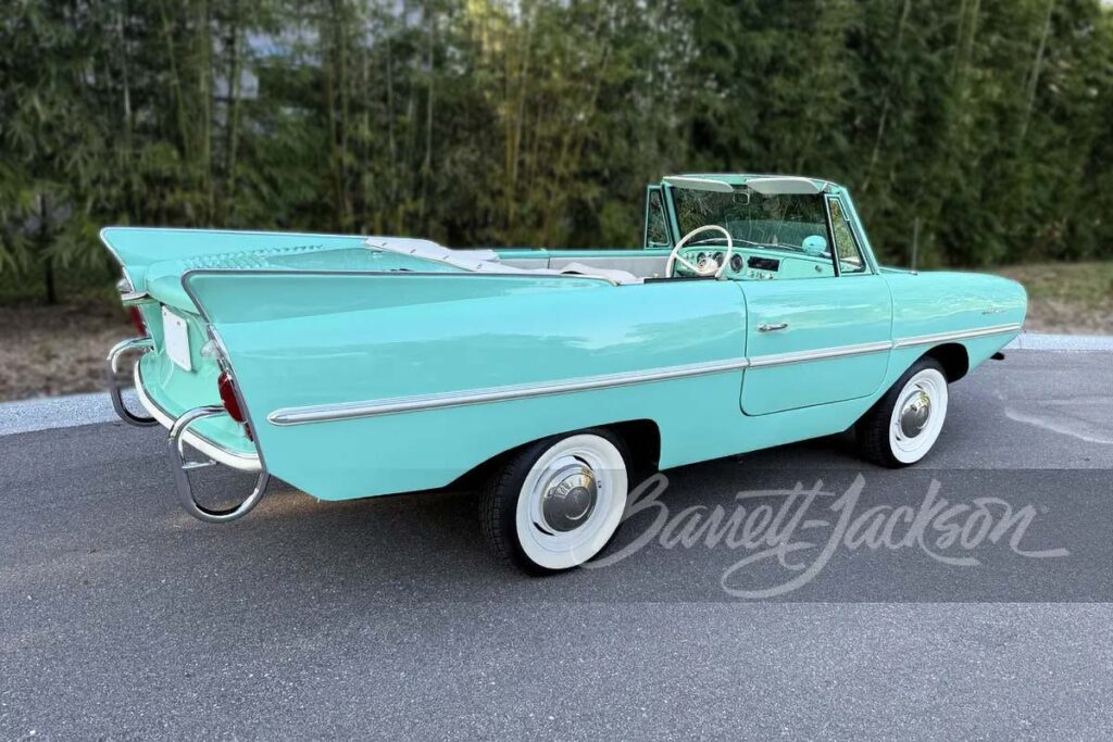 1964 Amphicar 770 Auction Barrett-Jackson
