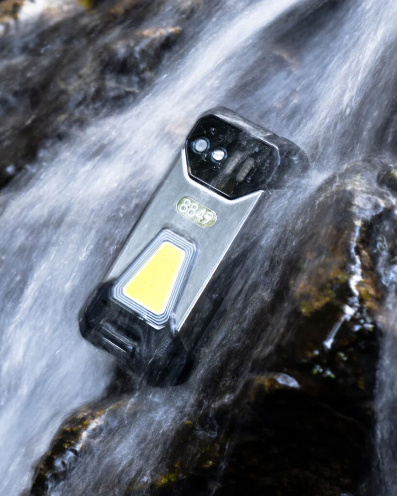 8849 TANK Mini Rugged Smartphone