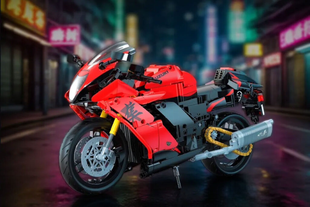 CaDA Suzuki Hayabusa Building Set (C64051)