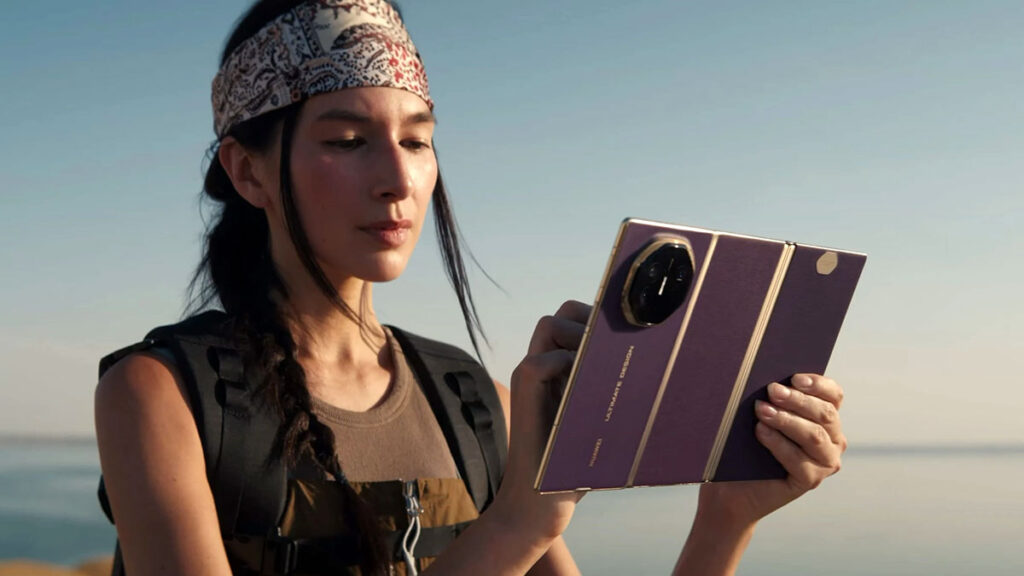 Huawei Mate XTs Ultimate Design Smartphone