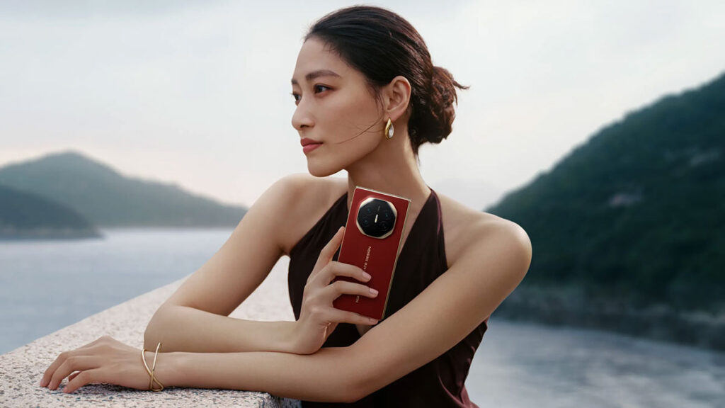 Huawei Mate XTs Ultimate Design Smartphone