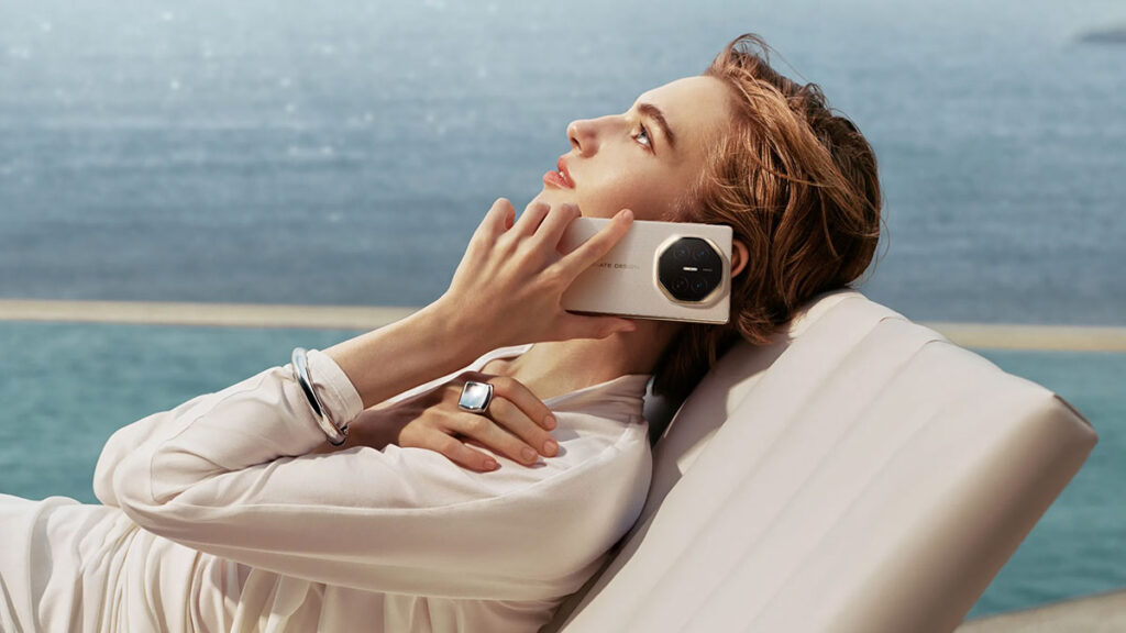 Huawei Mate XTs Ultimate Design Smartphone